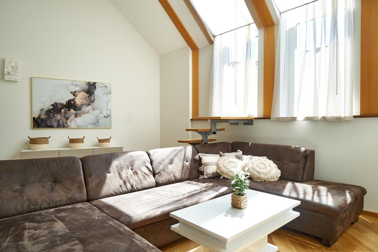 Alexander Apartment Riga Exterior photo