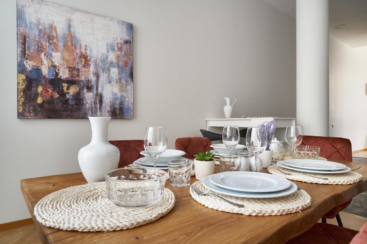 Alexander Apartment Riga Exterior photo
