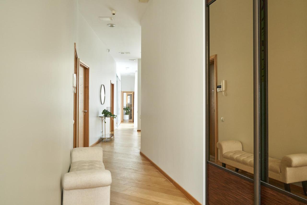 Alexander Apartment Riga Exterior photo